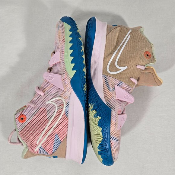 NIKE Kyrie 7 Exclusive "1 World 1 People" Regal Pink Sneakers Women's Size 8. - Picture 11 of 17